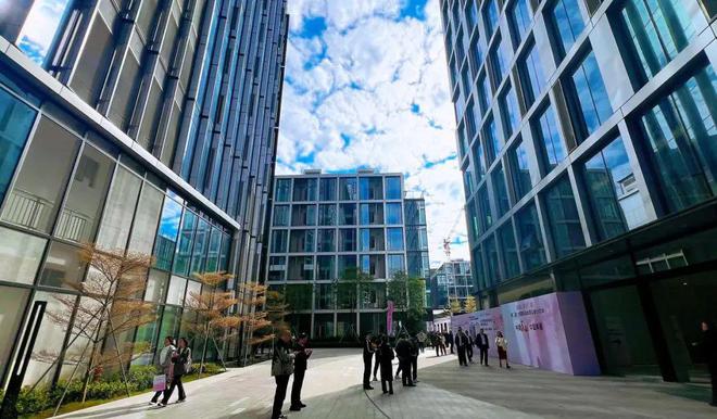 职业技能大赛在花都落幕AG真人地址全国化妆品(图1)
